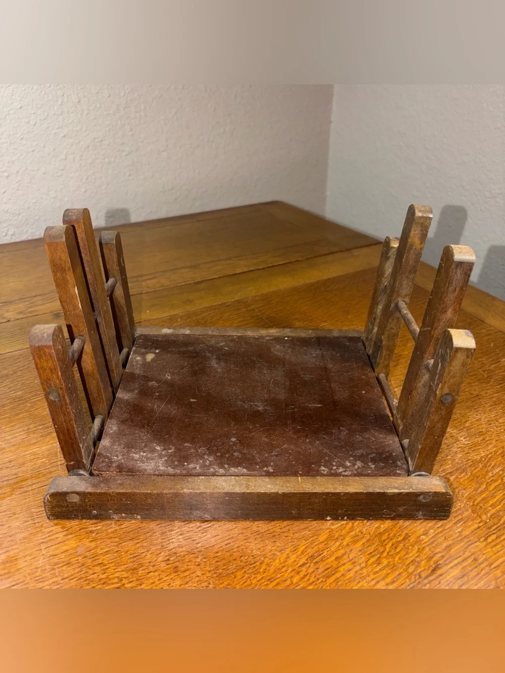 Vintage Oak Mission Style Arts & Crafts Book Rack